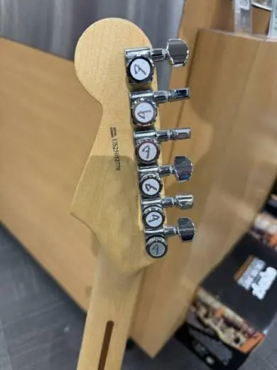 Fender - JEFF BECK STRAT 2